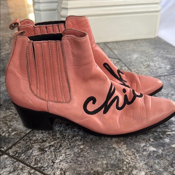 Chic Shit Women's Pink Leather Ankle Boots - Picture 4 of 8